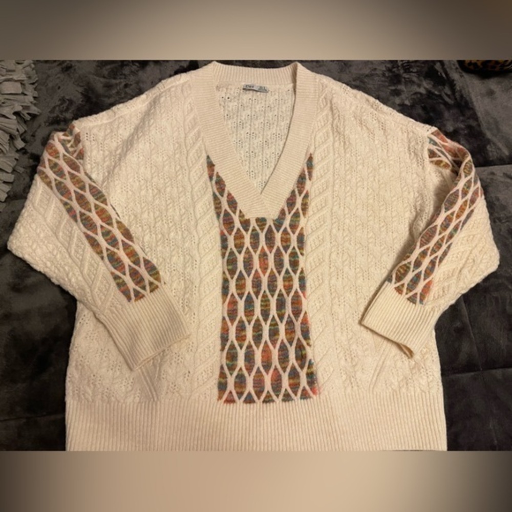 NEW Dex Cream V-Neck Top with Textured Knit Design